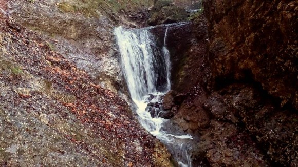 jeden z wodospadów Dolnych Dier