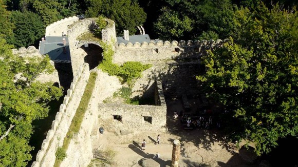 ruiny zamku Chojnik widziane z wieży