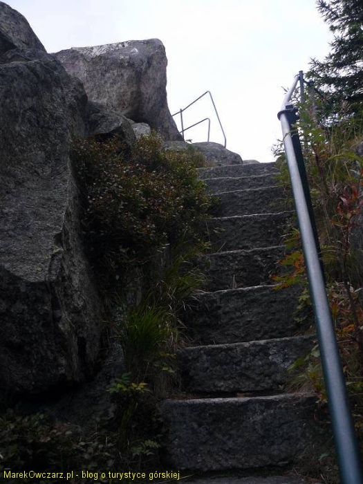 schodki na skałę Mała Ostra