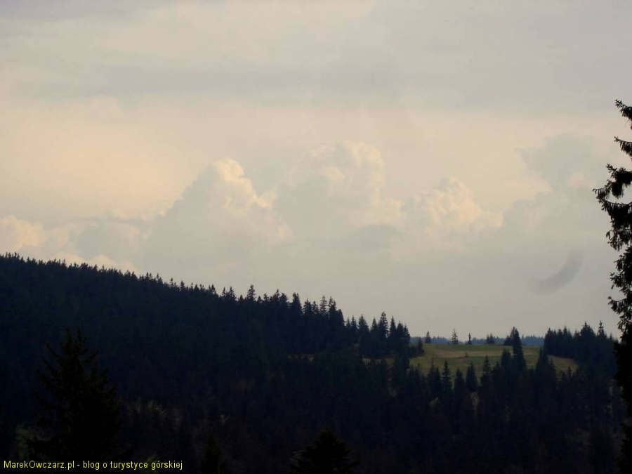 chmury nad Gorcami
