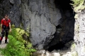 Marcogor przed wejściem do jaskini
