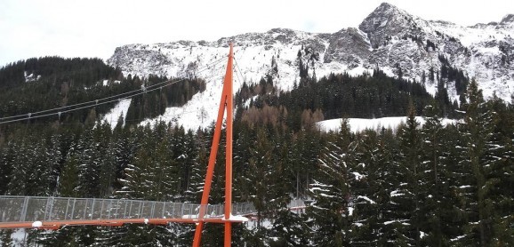 Nauka jazdy na nartach w Saalbach-Hinterglemm oraz wizyta na hali Lindling Alm